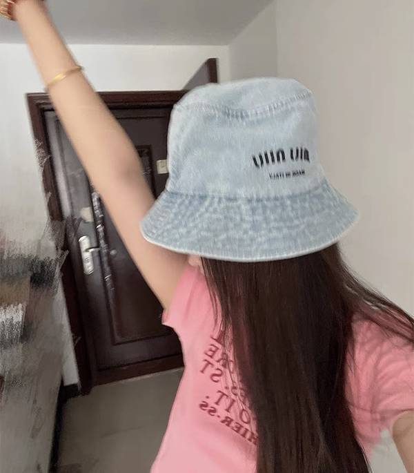 Miu Miu Hat MUH00159